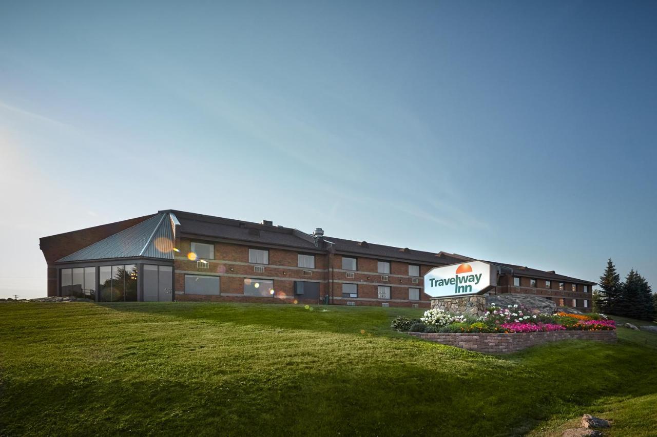 Travelway Inn Садбери Экстерьер фото
